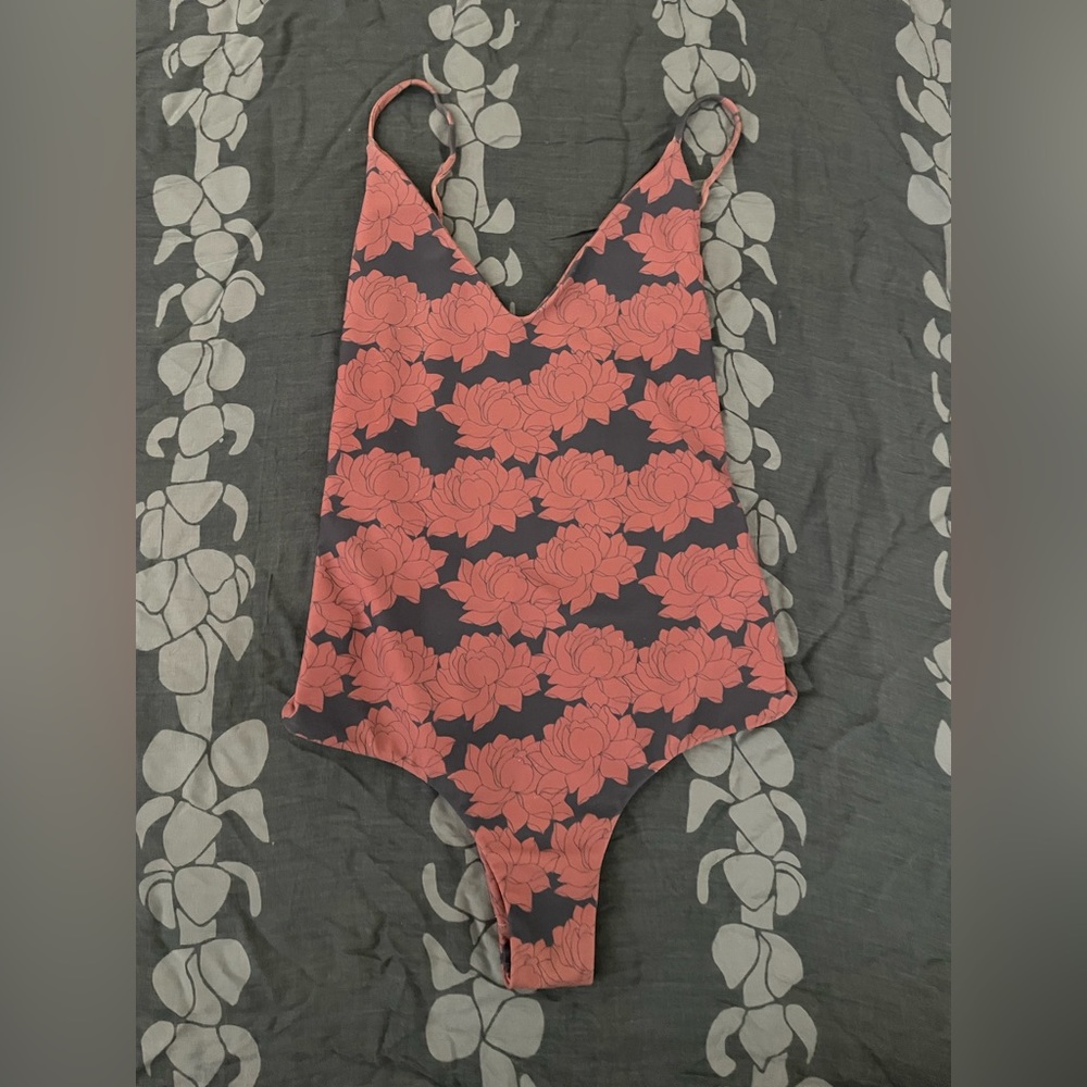 Benoa one piece